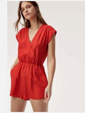 Aritzia Red 100% silk vibrant romper size XXS | summer style feminine